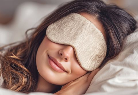 Volver a dormir bien después del verano: consejos de farmacia para recuperar tus horarios